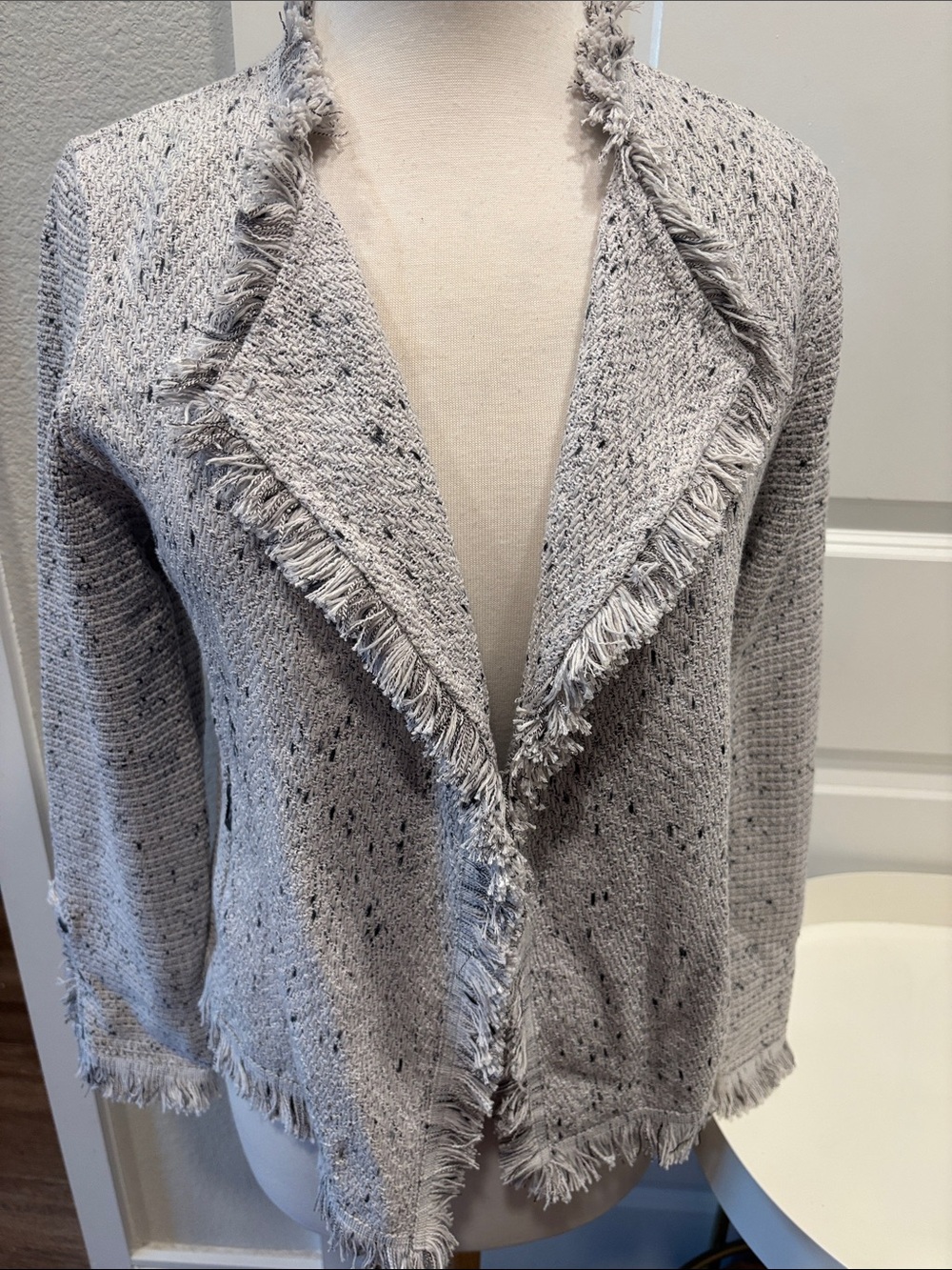 NWT NIC+ZOE Light Gray Speckled Fringe Open-Front Cardigan